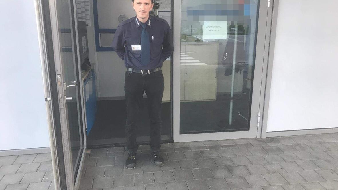 werkschutz-der-graebner-gmbh-security-mann-in-uniform