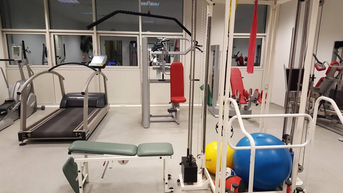 verschiedene-trainingsgeraete-reha-fit-gesundheitszentrum-ingolstadt